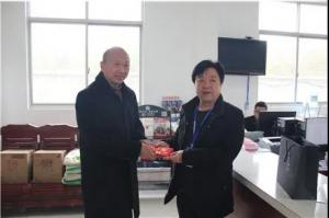 “關(guān)愛(ài)老人，寒冬送暖”——青峰創(chuàng)元集團(tuán)螢火蟲(chóng)愛(ài)心社第155期