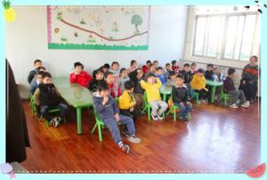 “愛(ài)心灌溉，呵護(hù)成長(zhǎng)”--青峰創(chuàng)元集團(tuán)螢火蟲(chóng)愛(ài)心社第159期